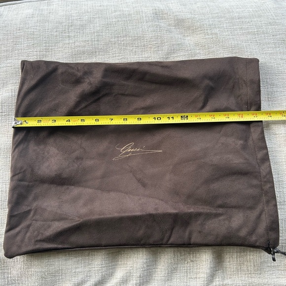 4 Rare Authentic Gucci Signature Dust Bags(sizes in pictures) - Picture 3 of 10